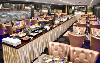 Sétahajózás Budapesten